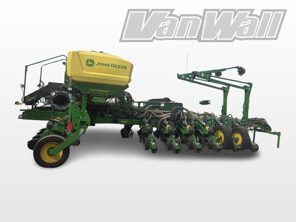 2023 John Deere 1775 Equipment Image0