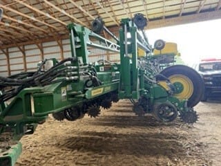 2023 John Deere 1775 Equipment Image0