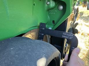 Main image John Deere 1775 17