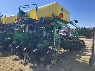 Main image John Deere 1775 3