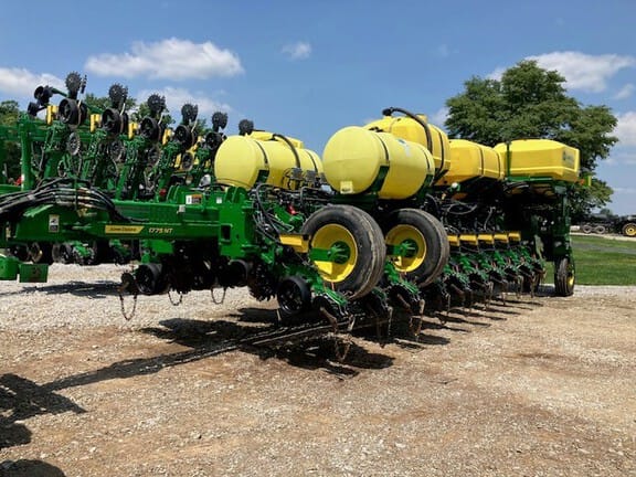 2023 John Deere 1775 Equipment Image0