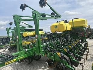 Main image John Deere 1775 1