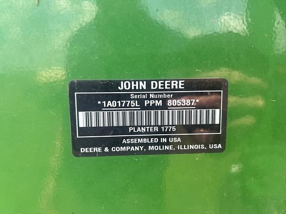 Image of John Deere 1775 equipment image 1
