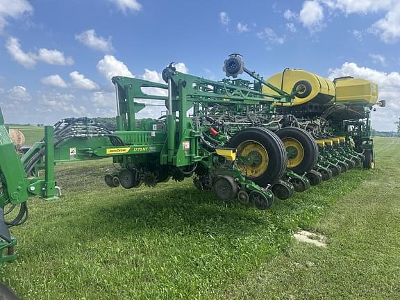Image of John Deere 1775 Primary image