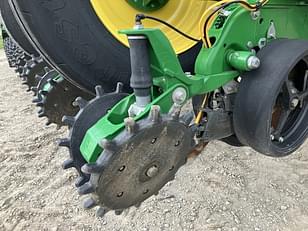 Main image John Deere 1775 10