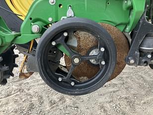 Main image John Deere 1775 9