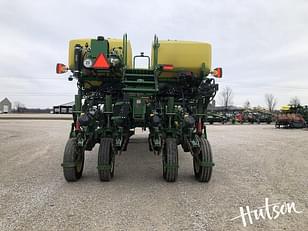 Main image John Deere 1775 6