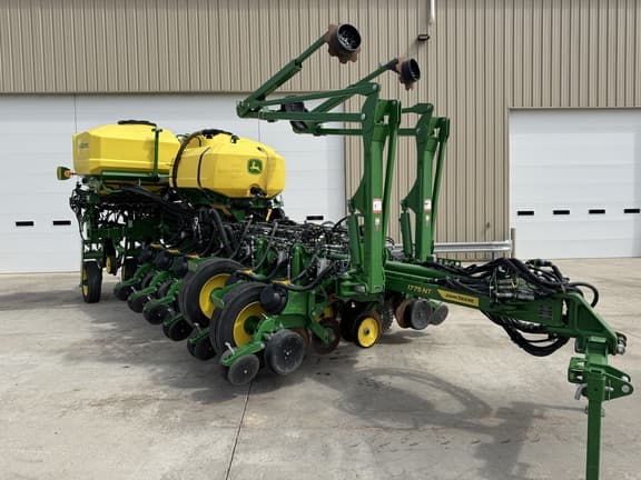 Image of John Deere 1775 Primary image