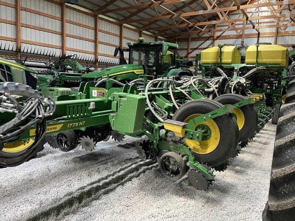 2023 John Deere 1775 Equipment Image0