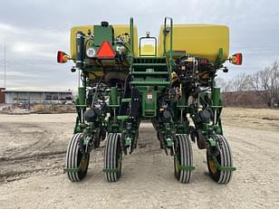 Main image John Deere 1775 3