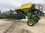 Thumbnail image John Deere 1775 4