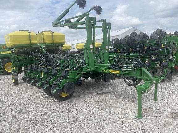Image of John Deere 1775 Primary image