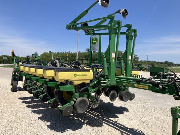 Image of John Deere 1775 Primary image