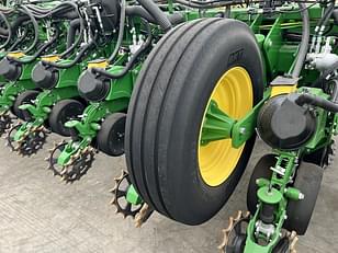 Main image John Deere 1775 30