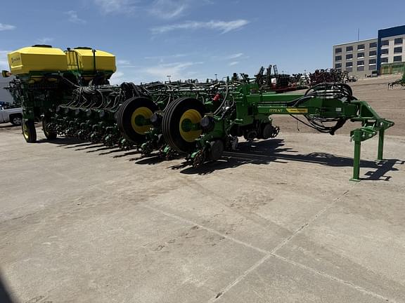 Image of John Deere 1775 equipment image 3