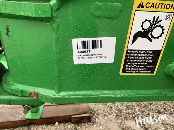 Image of John Deere 1775 equipment image 1