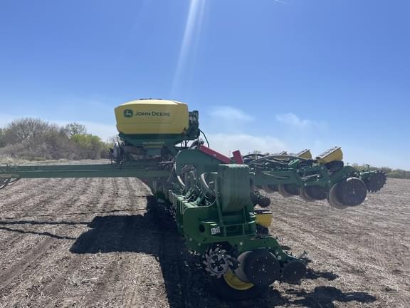 Image of John Deere 1795 Primary image