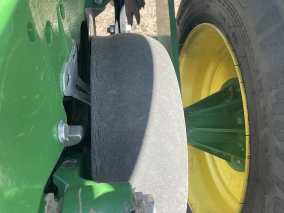 Image of John Deere 1795 equipment image 4