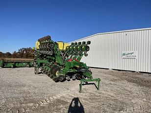 Main image John Deere 1795 7