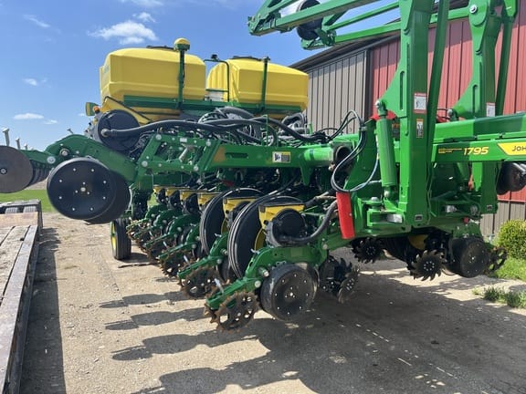 Main image John Deere 1795