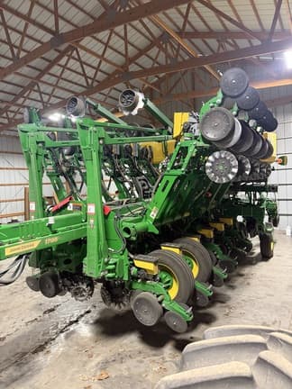 Image of John Deere 1795 Primary image