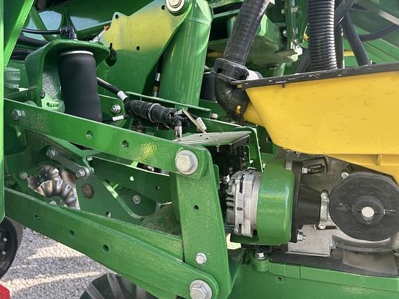 Image of John Deere 1795 equipment image 4