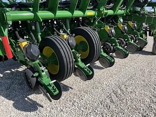 Main image John Deere 1795 32