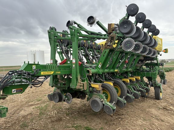 2023 John Deere 1795 Equipment Image0