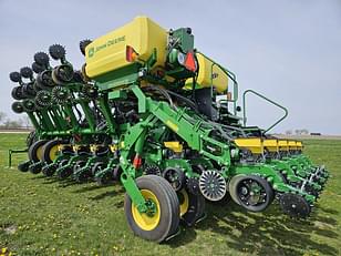 Main image John Deere 1795 3