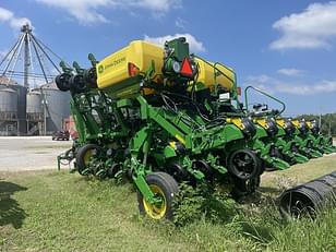 Main image John Deere 1795 12