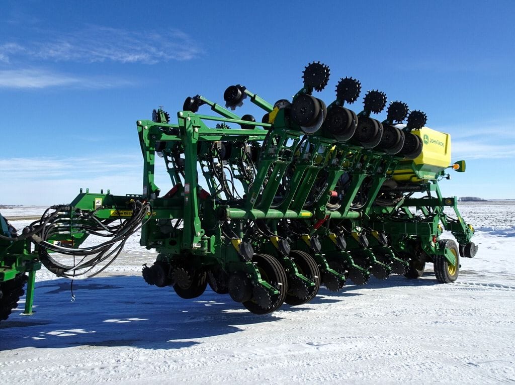 2023 John Deere 1795 Equipment Image0