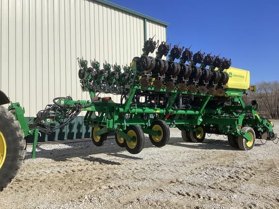 Image of John Deere 1795 Primary image