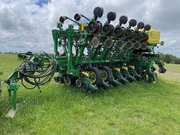 Main image John Deere 1795