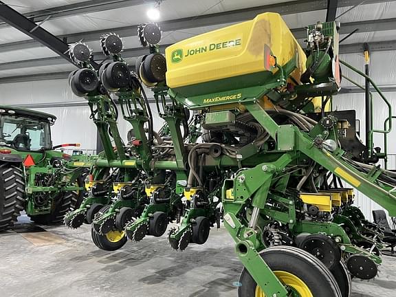 Image of John Deere 1795 Primary image