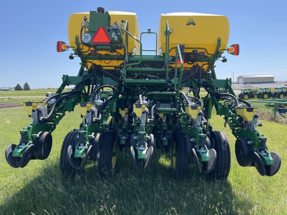 Image of John Deere 1795 equipment image 4