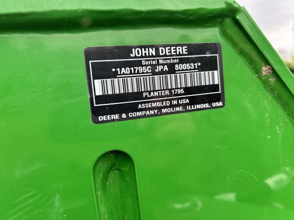 Image of John Deere 1795 equipment image 1