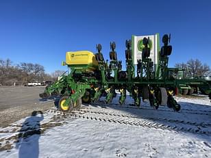 Main image John Deere 1795 4