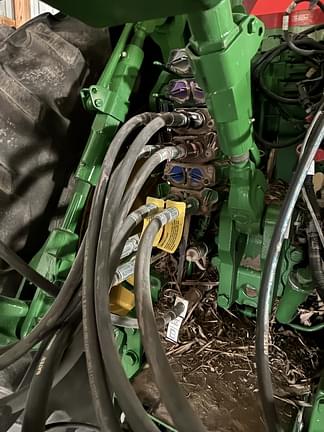 Image of John Deere 1795 equipment image 2