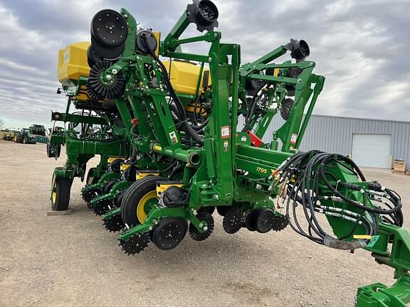 Image of John Deere 1795 Primary image