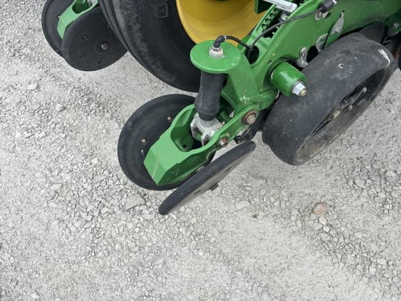 Image of John Deere 1795 equipment image 4