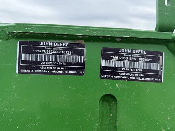 Image of John Deere 1795 equipment image 2