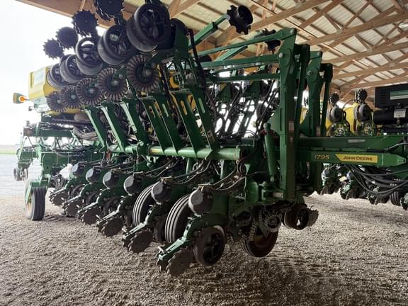 Image of John Deere 1795 Primary image