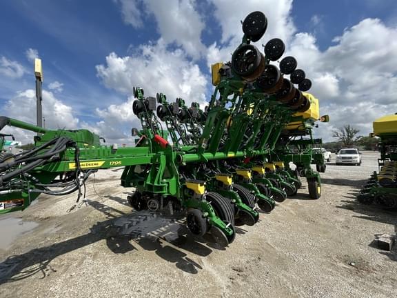Image of John Deere 1795 Primary image