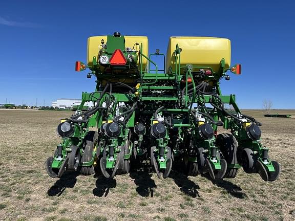 Image of John Deere 1795 equipment image 3
