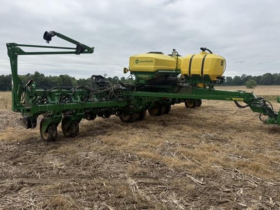 Image of John Deere 1795 Primary image