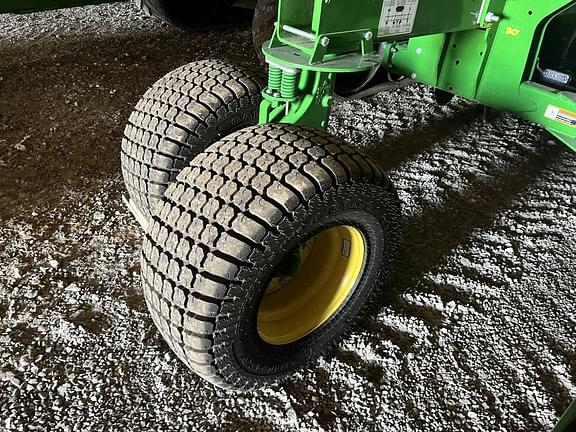 Image of John Deere 1795 equipment image 3