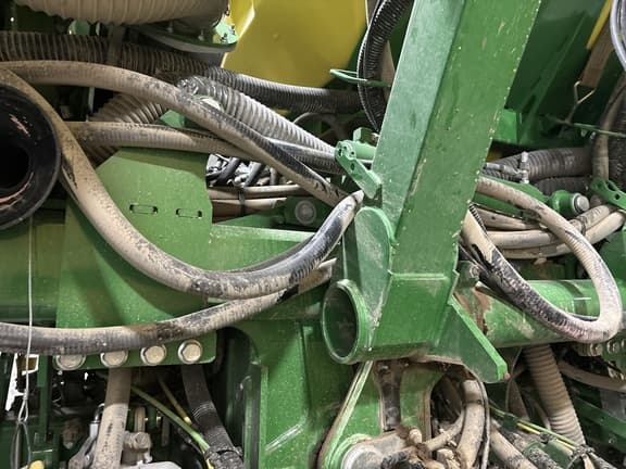 Image of John Deere 1795 equipment image 4