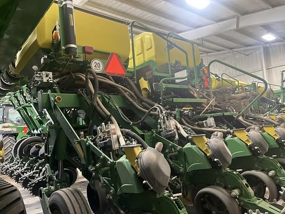 Image of John Deere 1795 Primary image