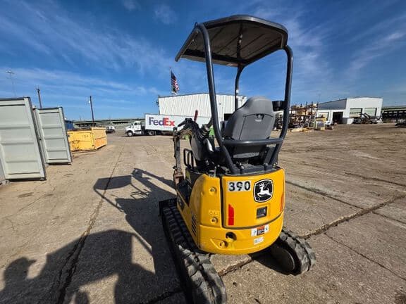 Image of John Deere 17G equipment image 2