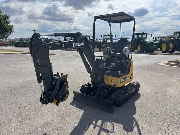 Image of John Deere 17G Primary image